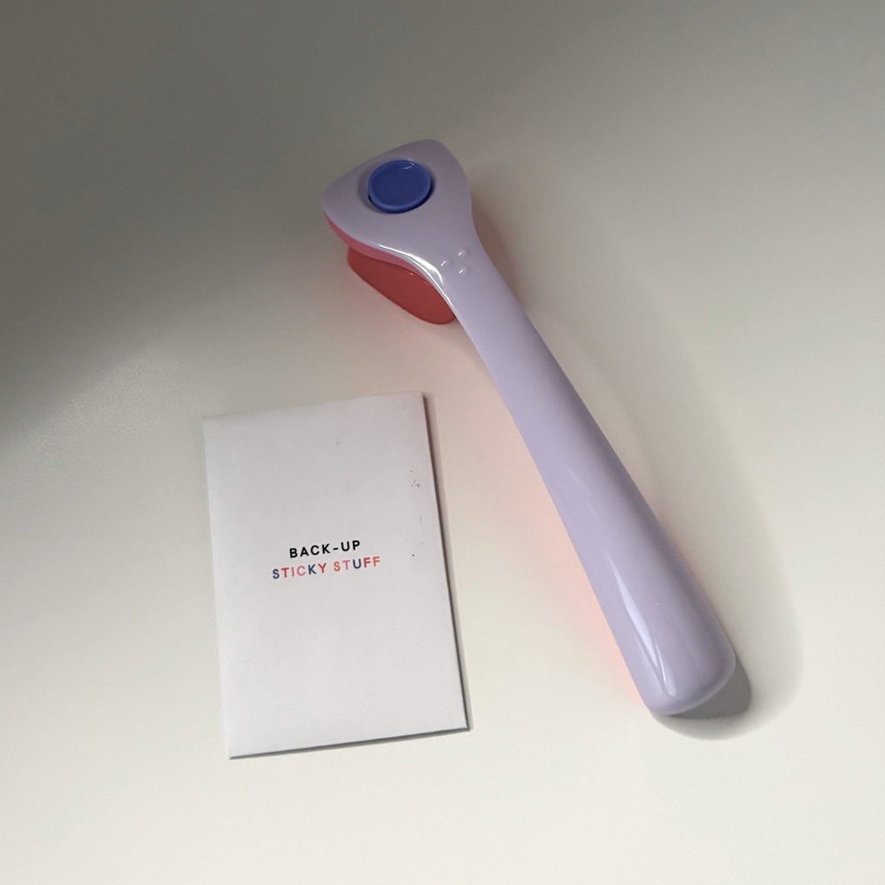 Billie Lilac Pop Razor Handle